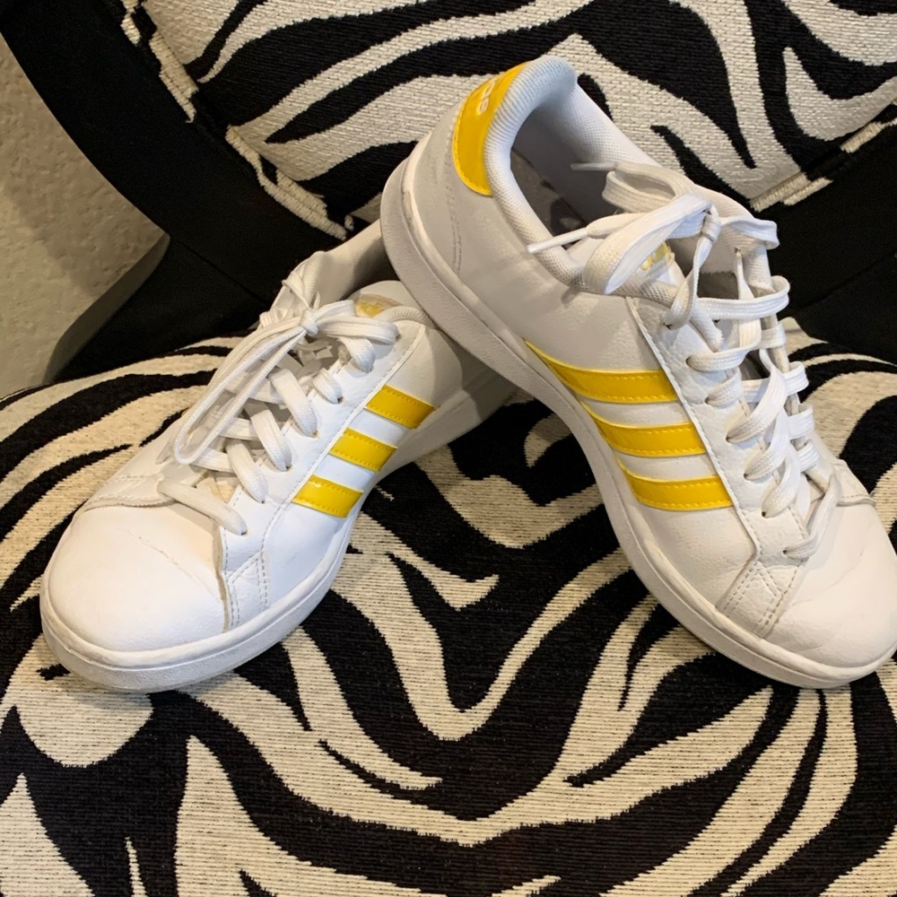 Adidas Grand Court Cloudfoam White Yellow Stripe Sneakers Women 8M